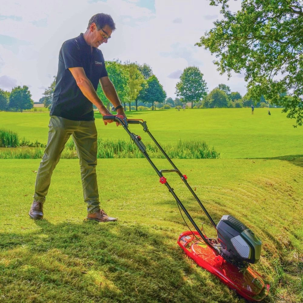 Cobra AirMow 5180V 80V Cordless Hover Mower (with 2 X 5Ah Batteries & 2 X Fast Chargers) (Bundle Builder) - Image 5