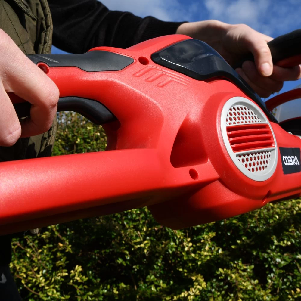 Cobra HT550E Electric Hedge Trimmer - Image 8