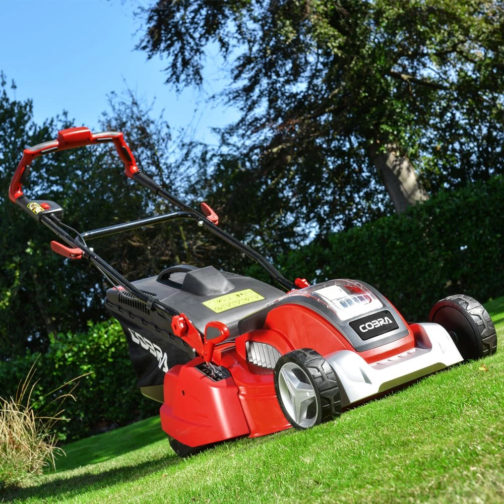 Cobra RM4140V 40V Li-Ion Cordless Rear Roller Lawn Mower (with 4Ah Battery & Charger) - Image 6