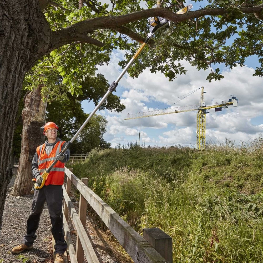 DeWalt DCMPS567N-XJ 18V XR Cordless Pole Saw (Tool Only) - Image 5