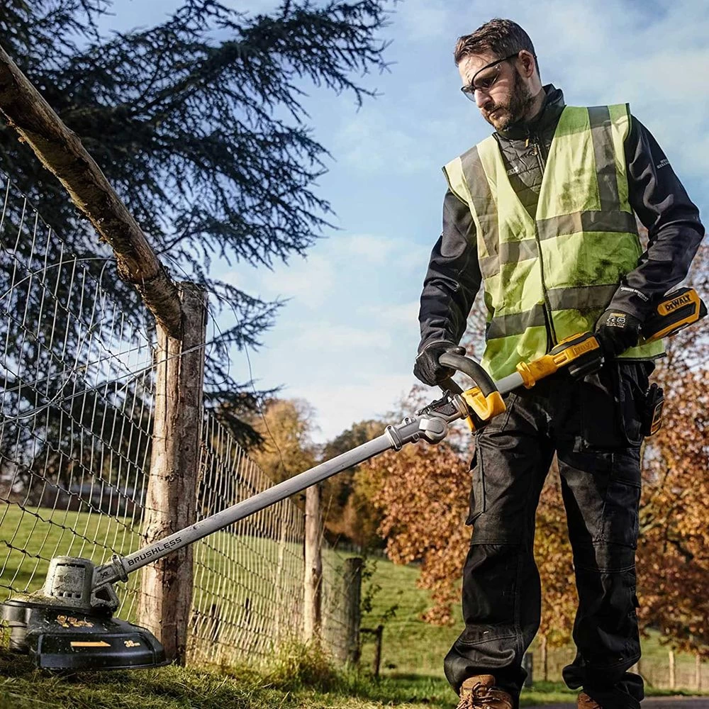 DeWalt DCMST561P1-GB 18V XR Cordless Grass Trimmer (with 5Ah Battery & Charger) - Image 9