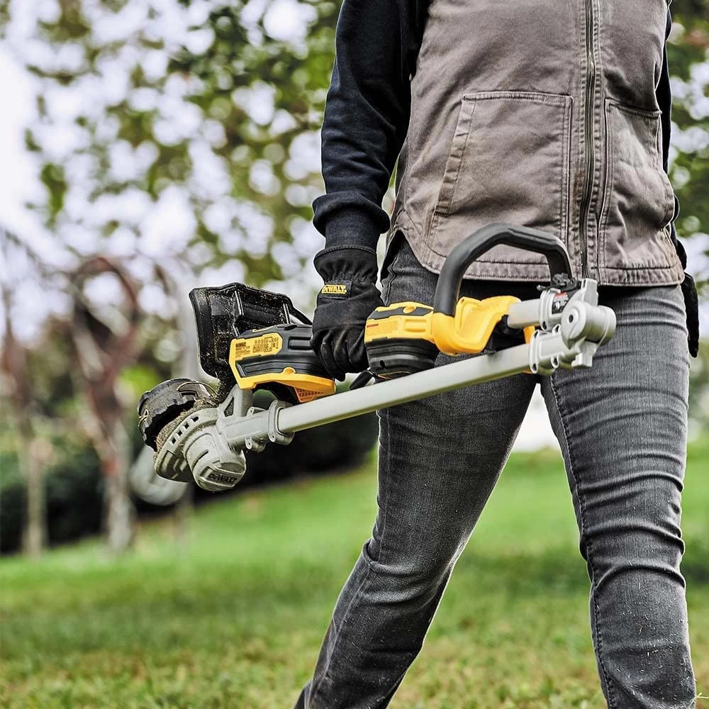 DeWalt DCMST561N-XJ 18V XR Cordless Grass Trimmer (Tool Only) - Image 10