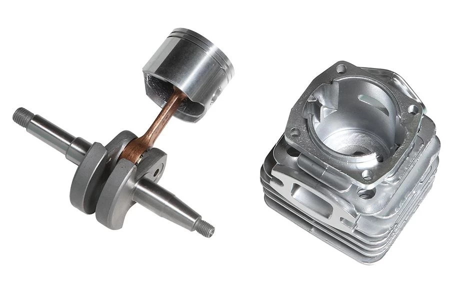 Oleo-Mac GSH 560 Petrol Chainsaw 54.5cc/20" - Image 4