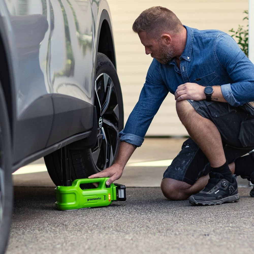 GreenWorks G24JACK 24V Cordless Car Jack (Bare Tool) - Image 10