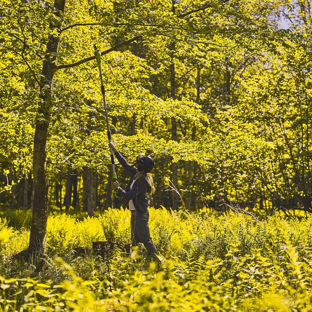 GreenWorks G24PS20 24V Cordless Pole Saw (Bare Tool) - Image 10