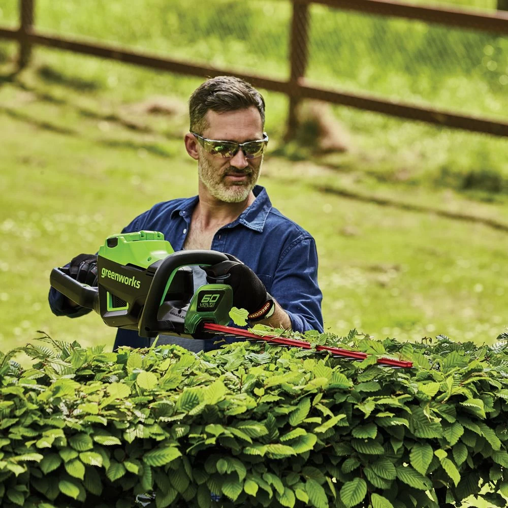 GreenWorks Pro GD60HT66K2 60V Cordless Hedge Trimmer (with 2Ah Battery & 2A Charger) - Image 9