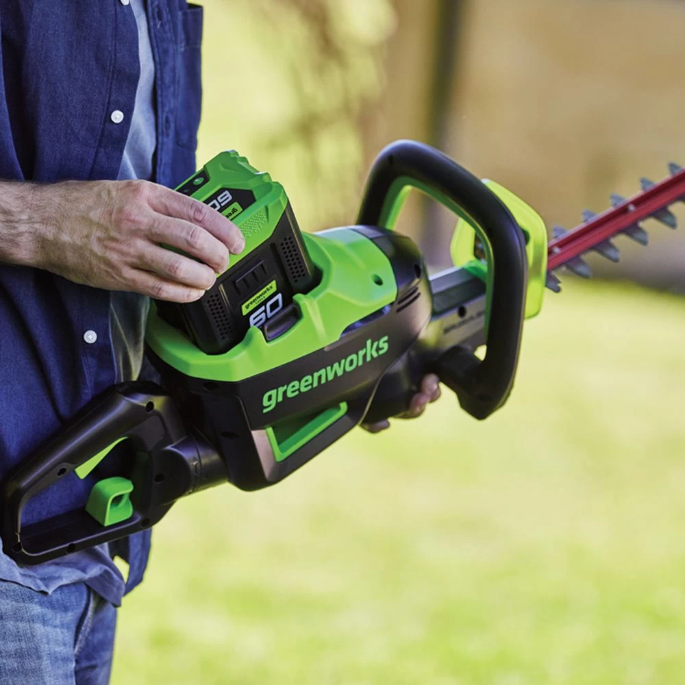 GreenWorks Pro GD60HT66K2 60V Cordless Hedge Trimmer (with 2Ah Battery & 2A Charger) - Image 10