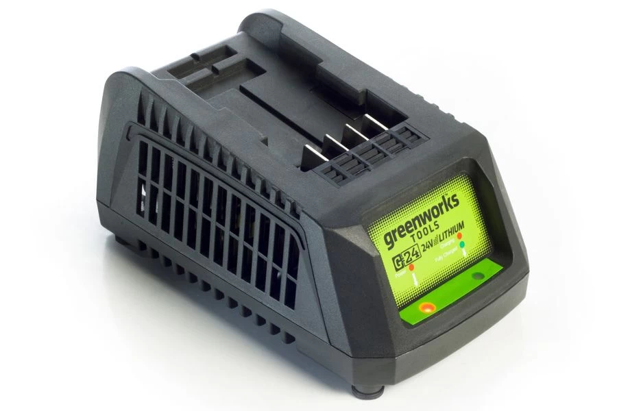 GreenWorks G24CSK2 24V Cordless Chainsaw (with 2Ah Battery And Charger) - Image 6